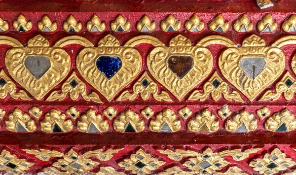 Thailändskt Gammalt Guld Plåster Stuckatur Och Färg Glas Templet — Stockfoto