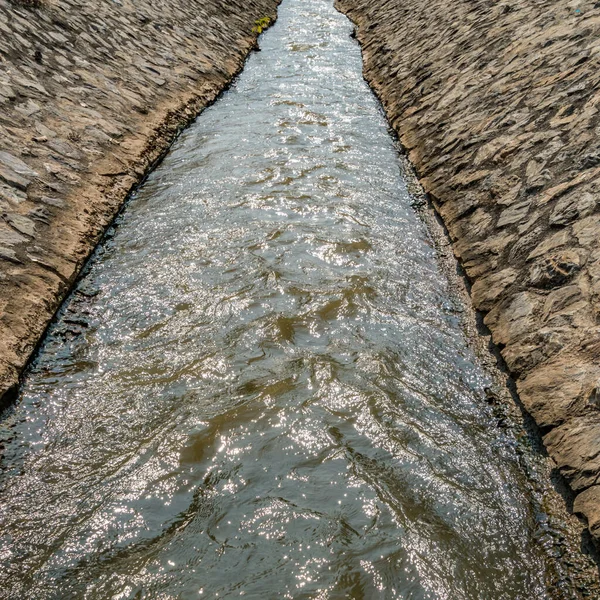Canal Irrigation Avec Mur Pierre Béton — Photo