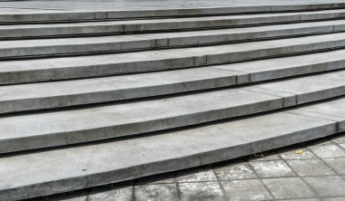 Eğri Beton Merdiven