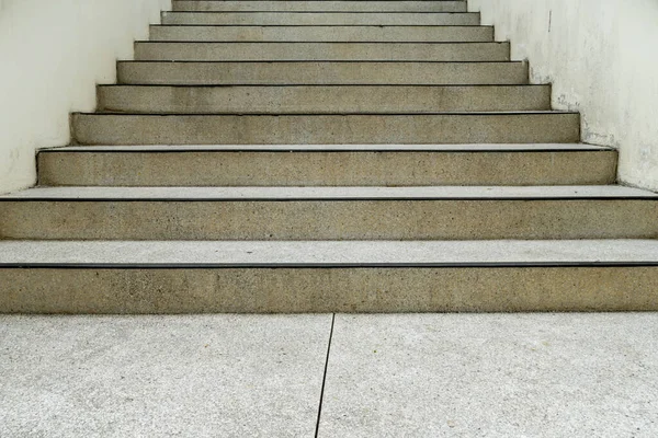 Betagte Betontreppe Einfachen Hintergrund — Stockfoto