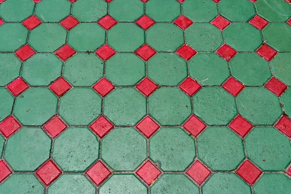 Зеленый Красный Бетонный Пол — стоковое фото