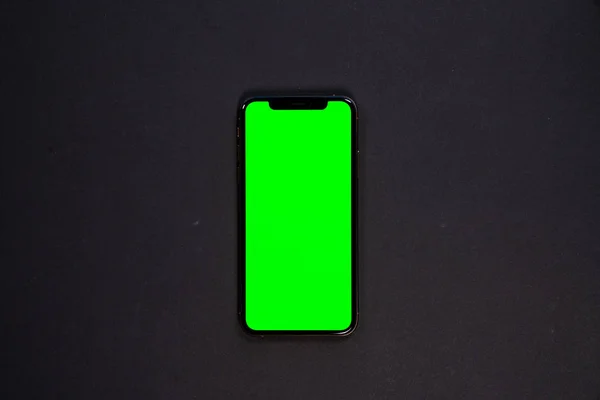 Iphone Telefon Smartphone Grön Skärm Svart Bakgrund Stockbild