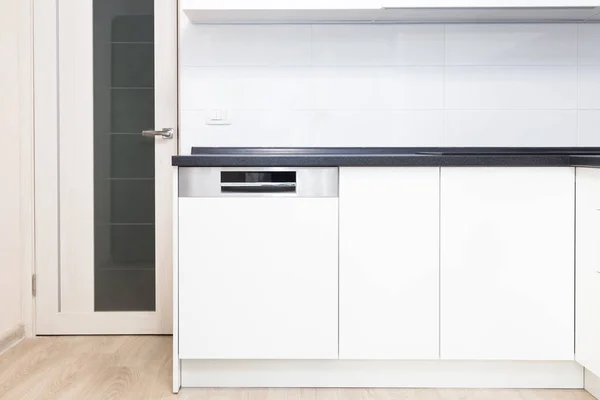 Build Dishwasher White Kitchen Black Counter Top — Stock Photo, Image