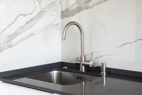 Close Undermounted Sink Mixer White Black Kitchen Design Marble Tile — Stock Photo, Image
