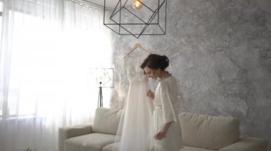 Gelin gelinlik yakınındaki