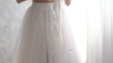 Uzun Beyaz Gelinlik Güzel Gelin Mankeni