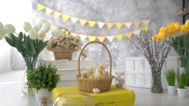 Sepette 4k Tatlı Sarı Ducklings Bebek Ördekler