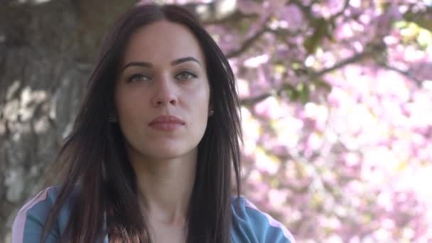Güzellik Genç Kadın Zevk Doğa Içinde Bahar Apple Orchard Mutlu — Stok video