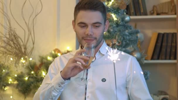 New Year Celebrating Man Holding Sparkles Chritmas Studio — Stock Video