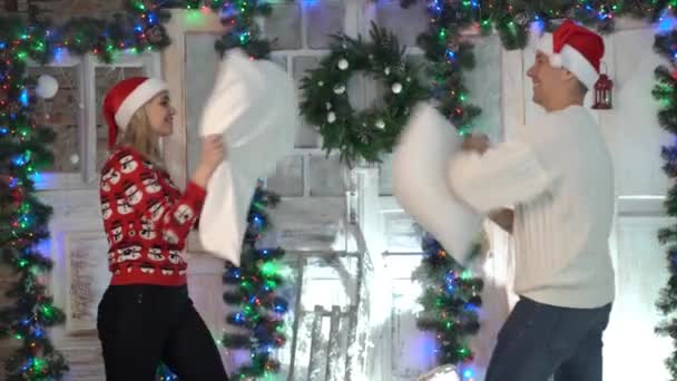 Couple Fights Pillows Christmas — Stock Video