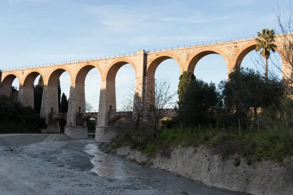 Οι καμάρες της γέφυρας — Φωτογραφία Αρχείου