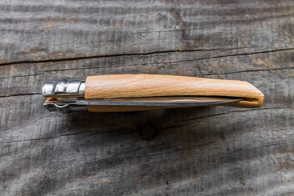 Couteau Plié Fond Bois Couteau Avec Mécanisme Unique — Photo