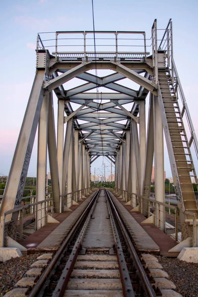 Γέφυρα Του Σιδηροδρόμου Σιδερένια Γέφυρα Κάτω Όψη — Φωτογραφία Αρχείου