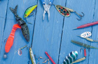 Balıkçılık lures ve araçlar bir daire şeklinde olur. Yazıt için alan. Boşaltmak.