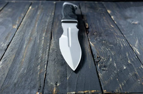 Cuchillo Vuela Sobre Espectador Cuchillo Vuela Para Encontrarse Cuchillo Militar —  Fotos de Stock