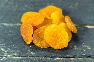 Kuru Kayısı. Meyve yararlı vitaminler sağlıklı. Önden görünüm