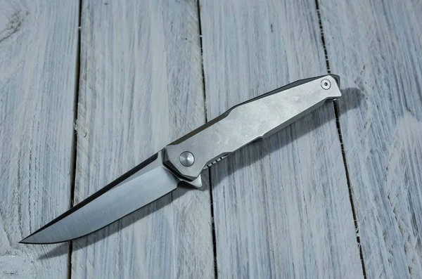 Her Gün Taşımak Için Bıçak Katlanır Taraf Metal Bıçak — Stok fotoğraf