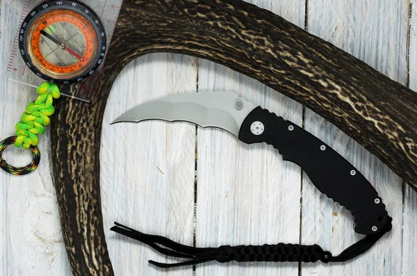 Черный Нож Черным Шнурком Чёрный Нож — стоковое фото