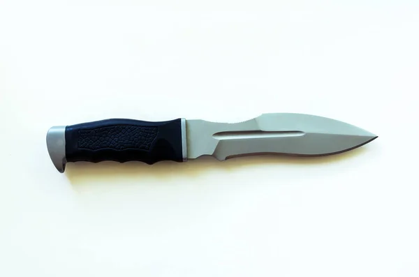 Cuchillo Con Hoja Curva Baño Sangre Fondo Blanco — Foto de Stock