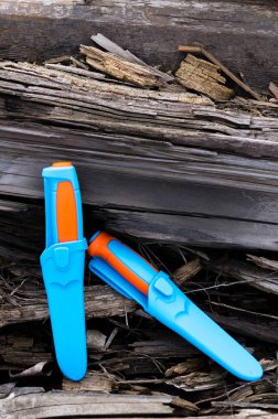 Bıçak için günlük iş. Bıçak aracı. Dikey vurdu