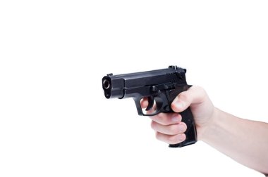 Elinde tabanca. Elindeki silahı izole et. Silah doğrult.