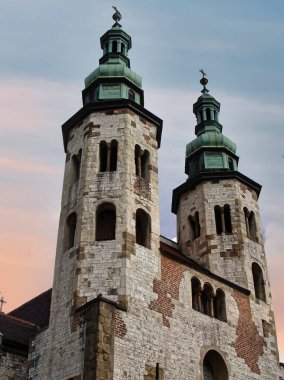 St. Joseph 's Parish, Polonya' nın Krakow kentinde bulunan ve etkileyici tuğla cephesi ve çan kulesiyle tanınan 20. yüzyıl başlarında kurulmuş Gotik bir kilisedir..