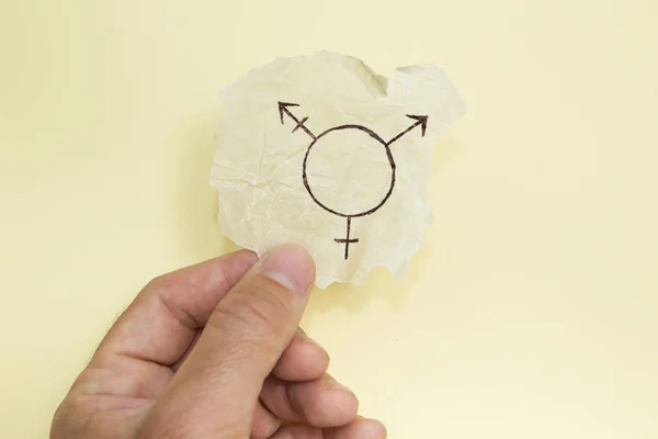 Transgender Symbol Der Hand Auf Gelbem Hintergrund Nahaufnahme — Stockfoto