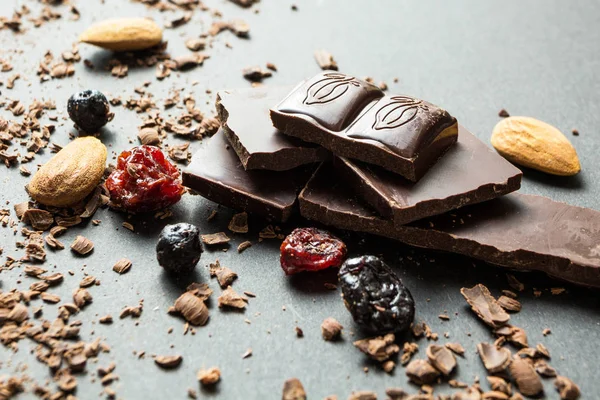 Bosbessen Zoete Zwarte Chocolade Gedroogde Kersen Amandelen — Stockfoto