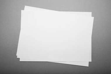 A4 kağıt yumuşak gölgeler ile boş sayfası. Senin des için hazır