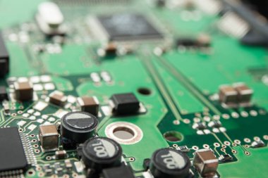 Elektrik devre kartı detayları, seçici odak ile.