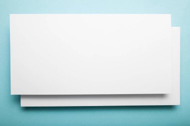 İki davetiye Mockup, Dl el ilanı boş.