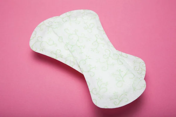 Delicadas almohadillas femeninas para la menstruación —  Fotos de Stock