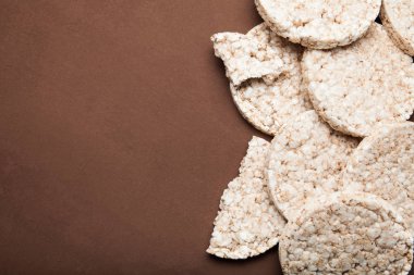 Diyet kek, rustik arka plan üzerinde yuvarlak alanı Kopyala.