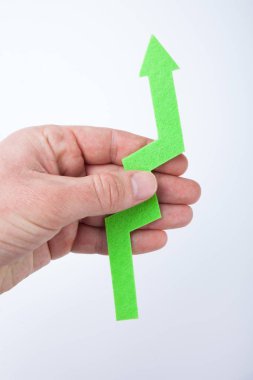 El izole üzerinde beyaz arka plan yukarı Yeşil ok. Şans ve gr