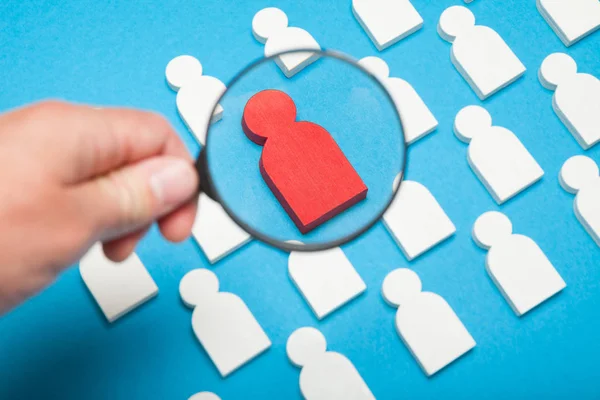 İnsan kaynakları yönetimi, insan sigortası, bakım lideri.