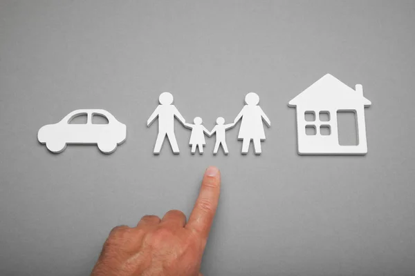 Concetto di famiglia finanziaria, casa e sogno auto . — Foto Stock