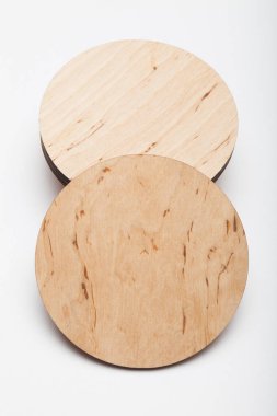 Bar altlık, cam maket için paspas. Bira aksesuarı boş.