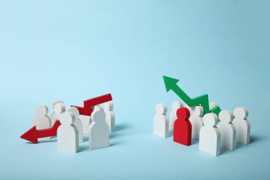 Suç ortaklığı kaos ve düzen. İş iletişimi.