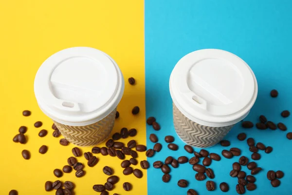 Καφές μιας χρήσης σε χάρτινο κύπελλο. — Φωτογραφία Αρχείου