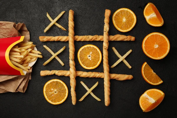 Juego Tic Tac Toe Papas Fritas Naranja Elegir Alimentos Saludables —  Fotos de Stock