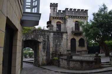 Hondarribia bulunan küçük müstahkem kale, İspanya.