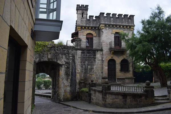 Pequeño Castillo Fortificado Situado Hondarribia España —  Fotos de Stock