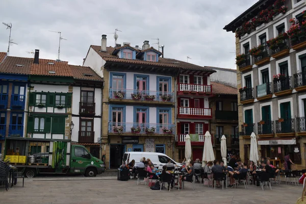 Hondarribia Bulutlu Bir Günde Sokaklar Evler Spanya — Stok fotoğraf