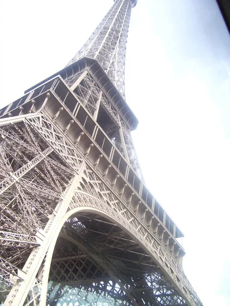 Torre Eiffel Una Giornata Nuvolosa — Foto Stock