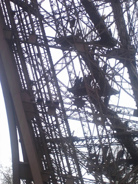 Eiffelturm Einem Bewölkten Tag — Stockfoto