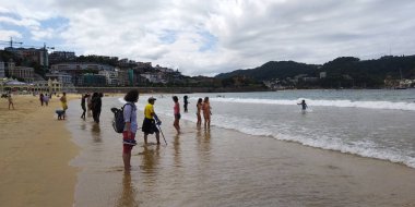 Bask şehri San Sebastin, İspanya 'da panoramik.