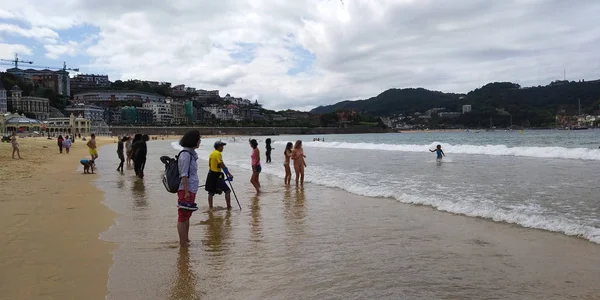 Bask şehri San Sebastin, İspanya 'da panoramik.