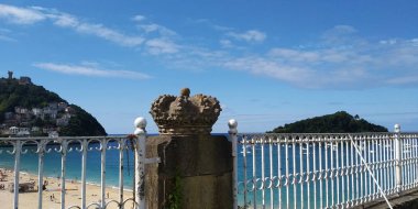 Bask şehri San Sebastin, İspanya 'da panoramik.