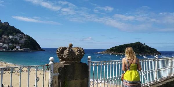 Bask şehri San Sebastin, İspanya 'da panoramik.