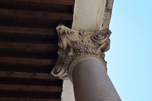 Colonnes Temple Grec Par Une Journée Ensoleillée — Photo